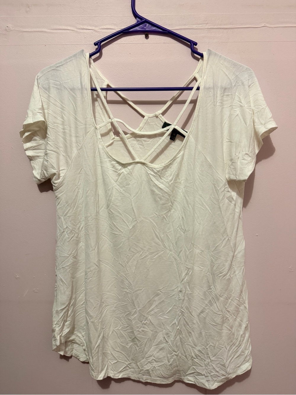 West Coast Love | Women's Medium White Crisscross Back Short Sleeve Tee